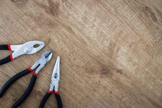 tools for diy electrical repairs